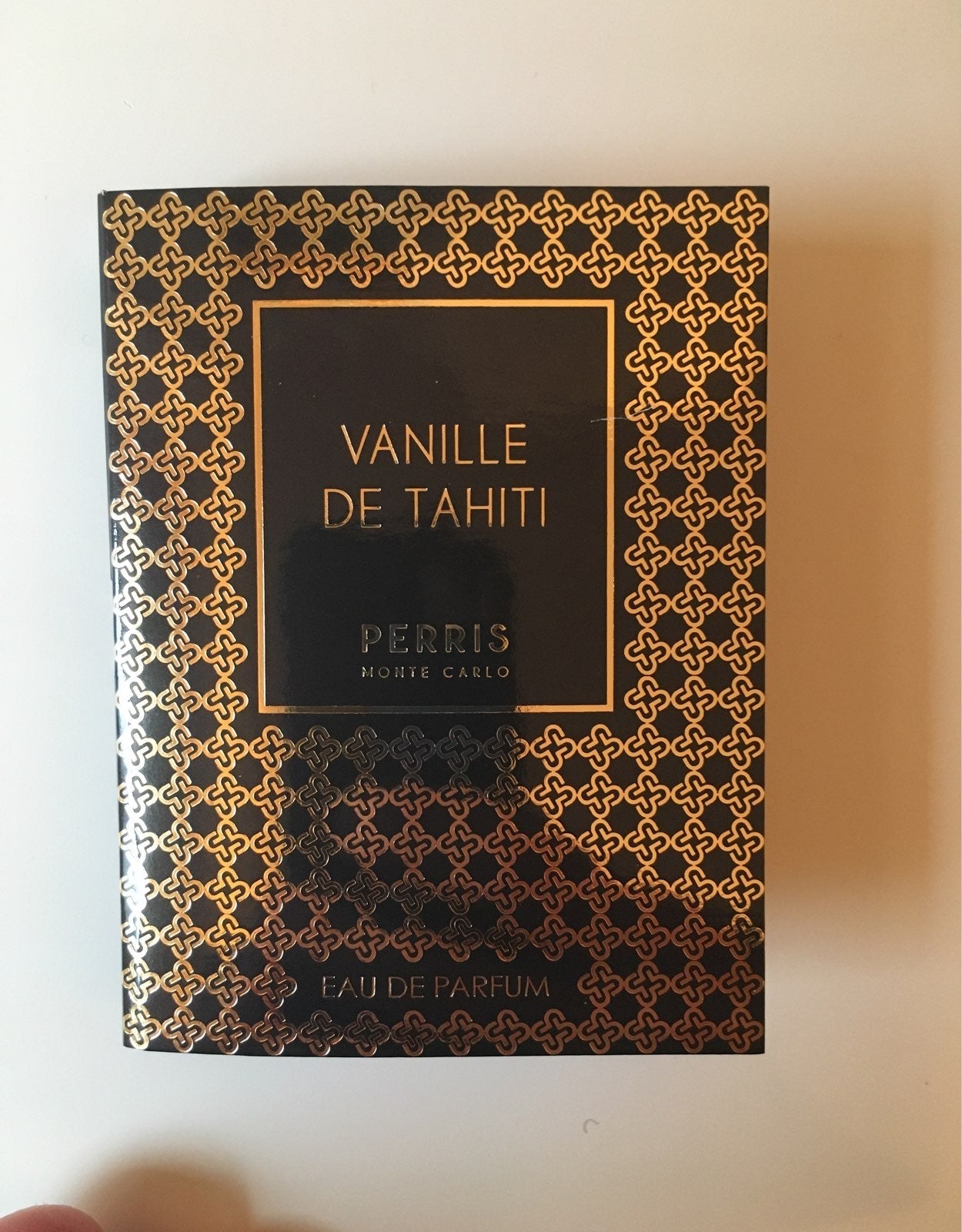 Perris Monte Carlo Vanille de Tahiti 2.0ml 0.06 us fl. oz. hivatalos parfüm minta,  Perris Monte Carlo Vanille de Tahiti 2.0ml 0.06 us fl. oz. amostra oficial de perfume,  Perris Monte Carlo Vanille de Tahiti 2.0ml 0.06 us fl. oz. 官方香水样品,  Mostră oficială de parfum Perris Monte Carlo Vanille de Tahiti 2.0ml 0.06 us fl. oz.,  Perris Monte Carlo Vanille de Tahiti 2.0ml 0.06 us fl. oz. oficiální vzorek parfému